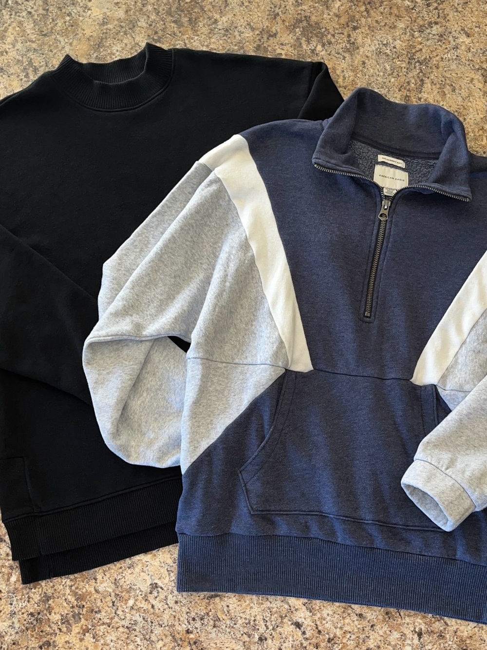 AE Soft Fleece Cozy Black & Oversized Colorblock Chevron Sweatshirt Bundle XS
